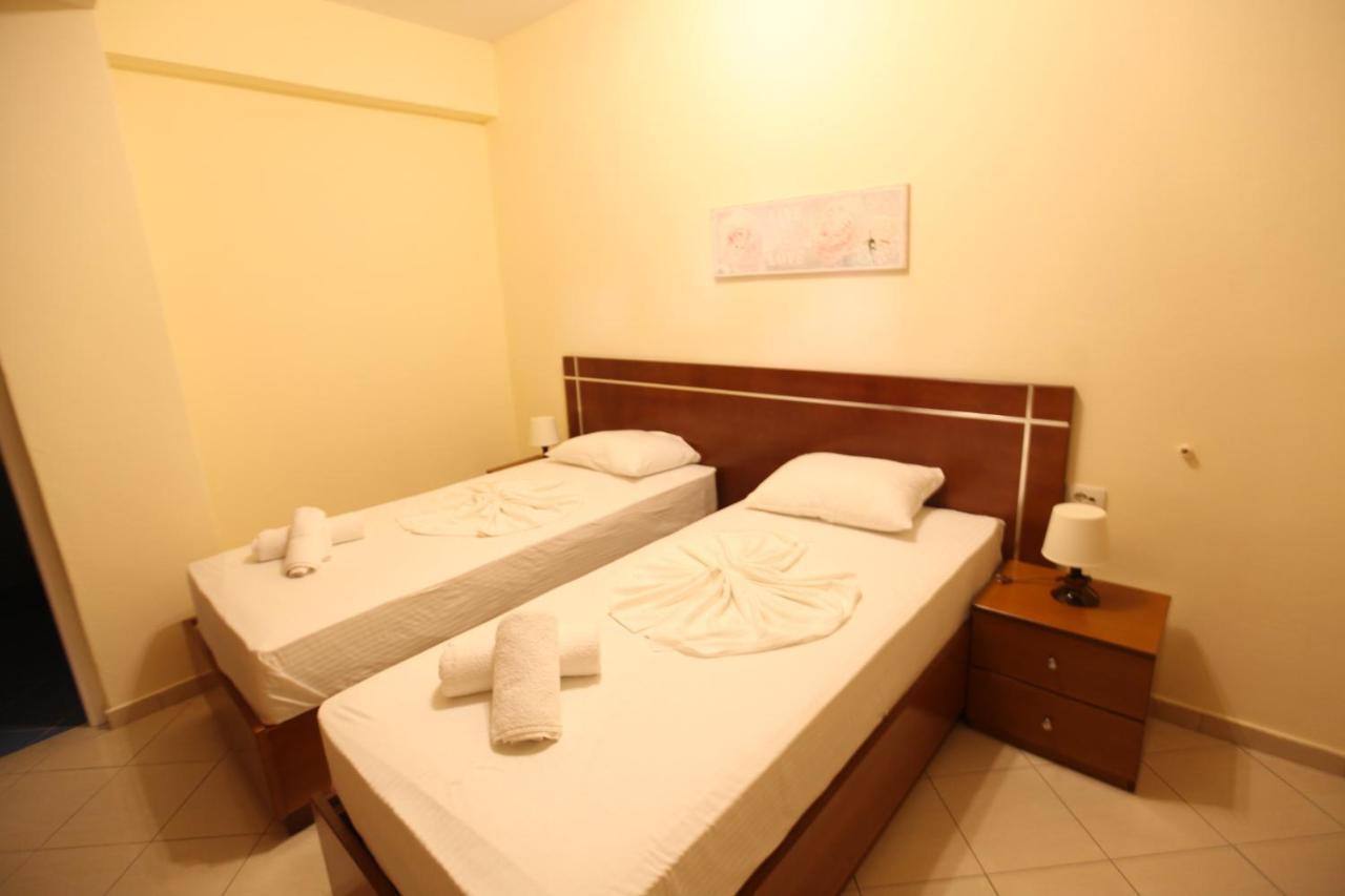 Hotel Prishtina Sarandë Eksteriør bilde