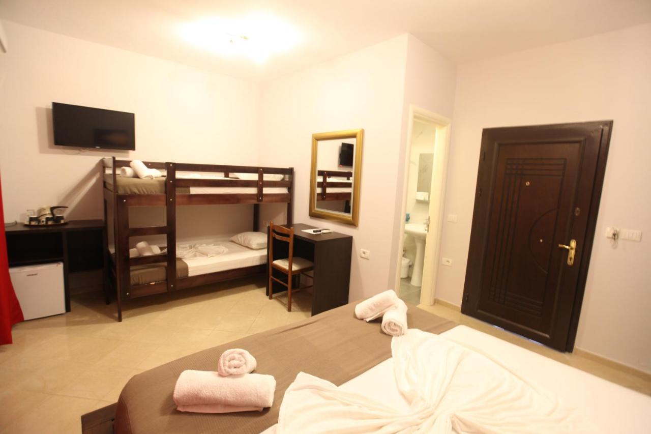 Hotel Prishtina Sarandë Eksteriør bilde