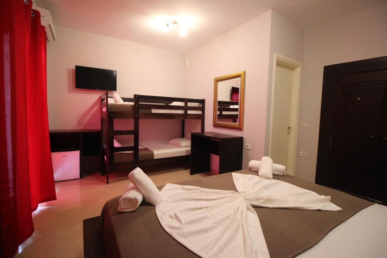 Hotel Prishtina Sarandë Eksteriør bilde